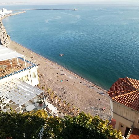 Il Sogno... Bed and Breakfast Salerno Buitenkant foto